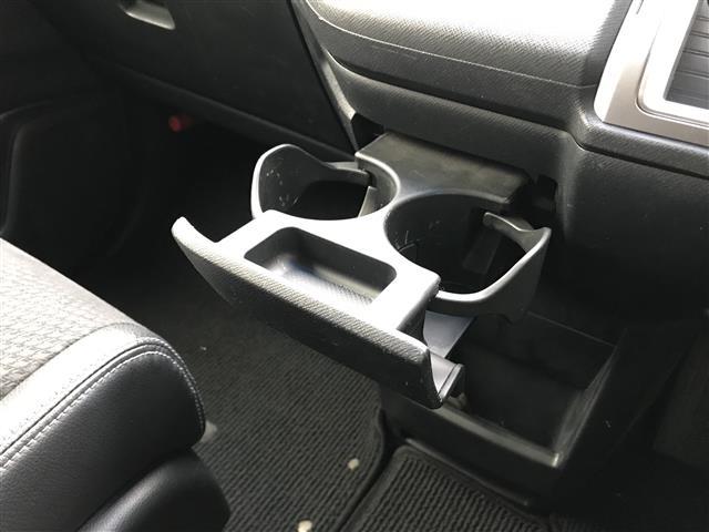 ステップワゴンスパーダ Ｚ　クールスピリット　ワンオーナー／禁煙車／カーナビ／スマートキー／プッシュスタート／バックカメラ／両側パワースライドドア／クルーズコントロール／アイドリングストップ／パドルシフト／オートライト／ステアリングリモコン（19枚目）