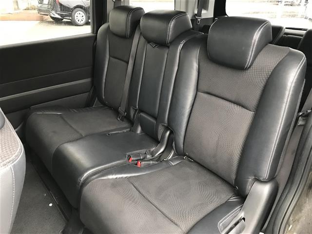 ステップワゴンスパーダ Ｚ　クールスピリット　ワンオーナー／禁煙車／カーナビ／スマートキー／プッシュスタート／バックカメラ／両側パワースライドドア／クルーズコントロール／アイドリングストップ／パドルシフト／オートライト／ステアリングリモコン（29枚目）