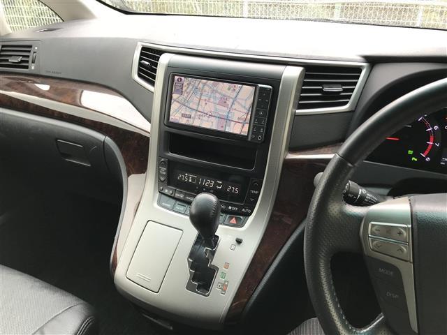 ヴェルファイア ２．４Ｚ　禁煙車／カーナビ／スマートキー／プッシュスタート／バックカメラ／両側パワースライドドア／ＥＴＣ／フリップダウンモニター／コーナーセンサー／チップアップシート／ステアリングリモコン／オートライト（17枚目）