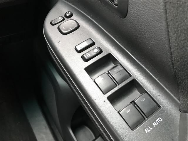 ヴェルファイア ２．４Ｚ　禁煙車／カーナビ／スマートキー／プッシュスタート／バックカメラ／両側パワースライドドア／ＥＴＣ／フリップダウンモニター／コーナーセンサー／チップアップシート／ステアリングリモコン／オートライト（23枚目）