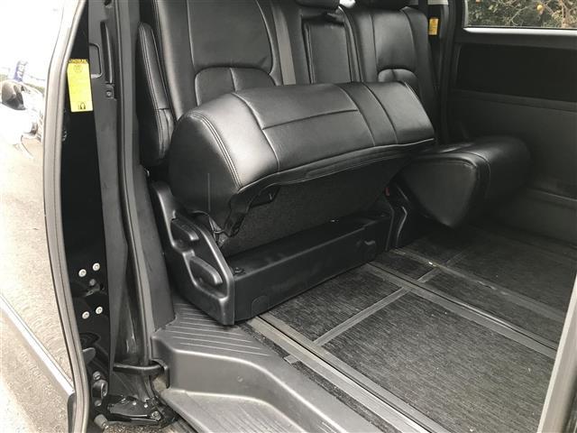 ヴェルファイア ２．４Ｚ　禁煙車／カーナビ／スマートキー／プッシュスタート／バックカメラ／両側パワースライドドア／ＥＴＣ／フリップダウンモニター／コーナーセンサー／チップアップシート／ステアリングリモコン／オートライト（30枚目）