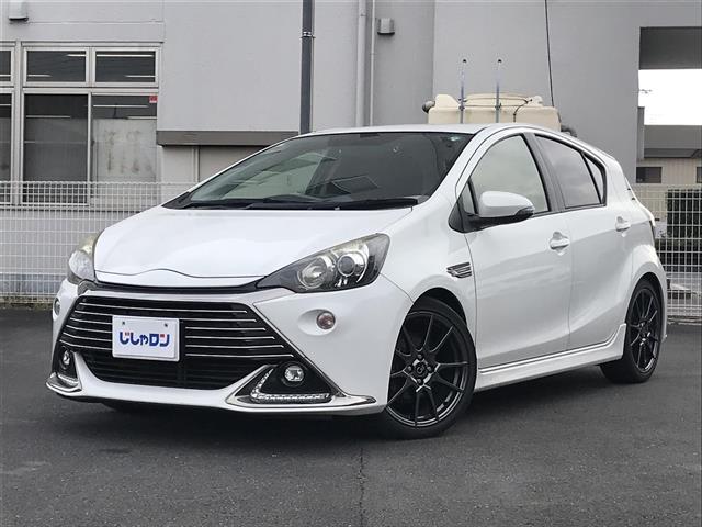 アクア G G’s 禁煙車/カーナビ/スマートキー/プッシュスタート/バックカメラ/ETC/ドライブレコーダー/クルーズコントロール/シートヒーター/ステアリングリモコン/オートライト/電格ミラー/防眩ミラー(3枚目)