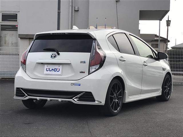 アクア G G’s 禁煙車/カーナビ/スマートキー/プッシュスタート/バックカメラ/ETC/ドライブレコーダー/クルーズコントロール/シートヒーター/ステアリングリモコン/オートライト/電格ミラー/防眩ミラー(6枚目)