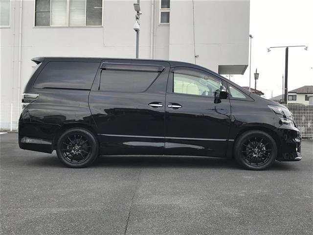 ヴェルファイア 2.4Z ゴールデンアイズ 禁煙車/カーナビ/スマートキー/プッシュスタート/バックカメラ/両側パワースライドドア/クルーズコントロールETC/コーナーセンサー/パワーバックドア/システムコンソール/クルーズコントロール(4枚目)