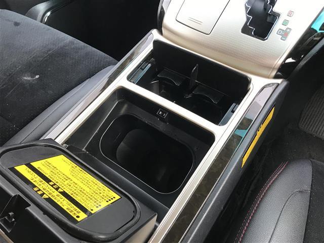 ヴェルファイア 2.4Z ゴールデンアイズ 禁煙車/カーナビ/スマートキー/プッシュスタート/バックカメラ/両側パワースライドドア/クルーズコントロールETC/コーナーセンサー/パワーバックドア/システムコンソール/クルーズコントロール(18枚目)