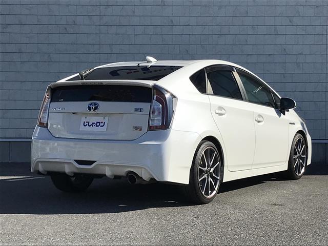 プリウス Sツーリングセレクション・G’s 禁煙車/カーナビ/スマートキー/プッシュスタート/バックカメラ/ETC/ステアリングリモコン/オートライト/電格ミラー//パワーウインドウ/防眩ミラー(6枚目)