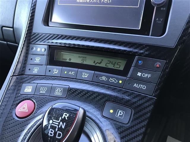 プリウス Sツーリングセレクション・G’s 禁煙車/カーナビ/スマートキー/プッシュスタート/バックカメラ/ETC/ステアリングリモコン/オートライト/電格ミラー//パワーウインドウ/防眩ミラー(14枚目)