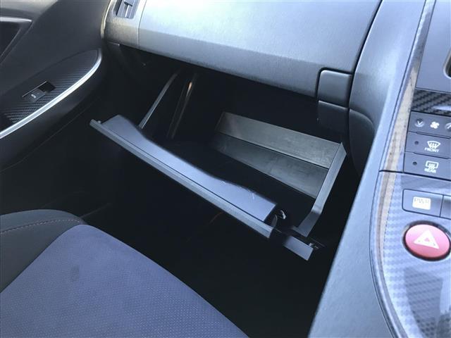 プリウス Sツーリングセレクション・G’s 禁煙車/カーナビ/スマートキー/プッシュスタート/バックカメラ/ETC/ステアリングリモコン/オートライト/電格ミラー//パワーウインドウ/防眩ミラー(22枚目)