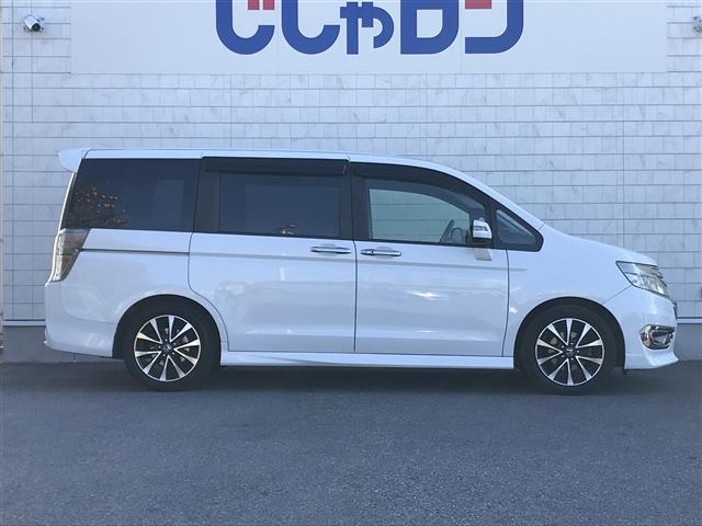 ステップワゴンスパーダ Z クールスピリット インターナビ セレクション 禁煙車/カーナビ/スマートキー/バックカメラ/ETC/クルーズコントロール/両側パワースライドドア/アイドリングストップ/パドルシフト/ステアリングリモコン/オートライト/電格ミラー/防眩ミラー(4枚目)