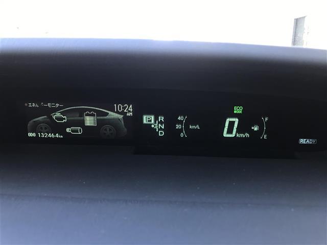 プリウス Sツーリングセレクション 禁煙車/カーナビ/スマートキー/プッシュスタート/バックカメラ/ETC/ヘッドライトウォッシャー/ステアリングリモコン/オートライト/防眩ミラー/パワーウインドウ/電格ミラー(10枚目)