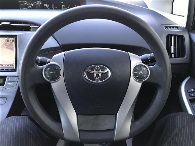 プリウス Sツーリングセレクション 禁煙車/カーナビ/スマートキー/プッシュスタート/バックカメラ/ETC/ヘッドライトウォッシャー/ステアリングリモコン/オートライト/防眩ミラー/パワーウインドウ/電格ミラー(11枚目)