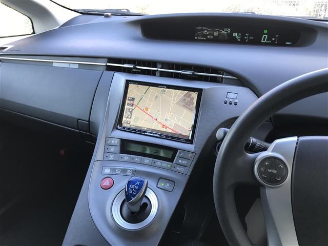 プリウス Sツーリングセレクション 禁煙車/カーナビ/スマートキー/プッシュスタート/バックカメラ/ETC/ヘッドライトウォッシャー/ステアリングリモコン/オートライト/防眩ミラー/パワーウインドウ/電格ミラー(16枚目)