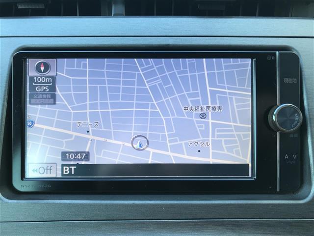 プリウス Ｓ　ワンオーナー／禁煙車／カーナビ／スマートキー／プッシュスタート／バックカメラ／ＥＴＣ／ドライブレコーダー／オートライト／電格ミラー／防眩ミラー／パワーウインドウ／ステアリングリモコン／トノカバー（12枚目）