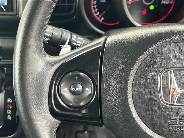 N-BOXカスタム 2トーンカラースタイル G・ターボAパッケージ ☆社外ナビ AVIC-ZH77(フルセグTV/Bluetooth/CD/DVD/AM/FM/)☆クルーズコントロール☆ETC ☆パドルシフト ☆バックカメラ☆両側パワースライドドア(8枚目)