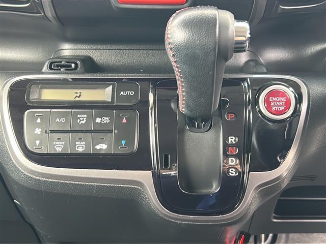 N-BOXカスタム 2トーンカラースタイル G・ターボAパッケージ ☆社外ナビ AVIC-ZH77(フルセグTV/Bluetooth/CD/DVD/AM/FM/)☆クルーズコントロール☆ETC ☆パドルシフト ☆バックカメラ☆両側パワースライドドア(11枚目)