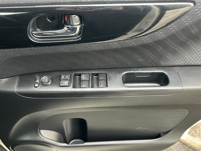 N-BOXカスタム 2トーンカラースタイル G・ターボAパッケージ ☆社外ナビ AVIC-ZH77(フルセグTV/Bluetooth/CD/DVD/AM/FM/)☆クルーズコントロール☆ETC ☆パドルシフト ☆バックカメラ☆両側パワースライドドア(16枚目)