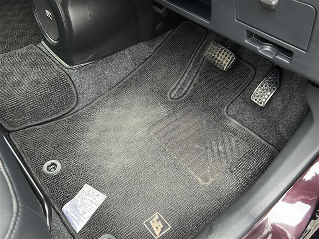 bB Z 煌 純正SDナビ(CD/DVD/DTV/Bluetooth)社外エアロ 純正フロアマット スマートキー ハーフレザーシート(19枚目)