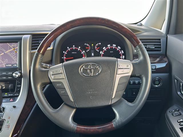 ヴェルファイア 2.4Z ☆HDDナビ(フルセグTV/CD/Bluetooth/AM/FM)☆両側パワースライドドア☆☆ETC☆バックカメラ☆全周囲カメラ☆オートHIDヘッドライト☆オットマン(2枚目)