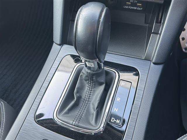 レガシィＢ４ リミテッド　純正ＳＤナビ（ＣＤ／ＤＶＤ／ＤＴＶ／Ｂｌｕｅｔｏｏｔｈ／ＵＳＢ）　純正Ｓｔｉエアロ　ＥｙｅＳｉｇｈｔＶｅｒ．３　全席シートヒーター　前方ドライブレコーダー　前席パワーシート　ＥＴＣ　社外ＲＭＰＡＷ（26枚目）