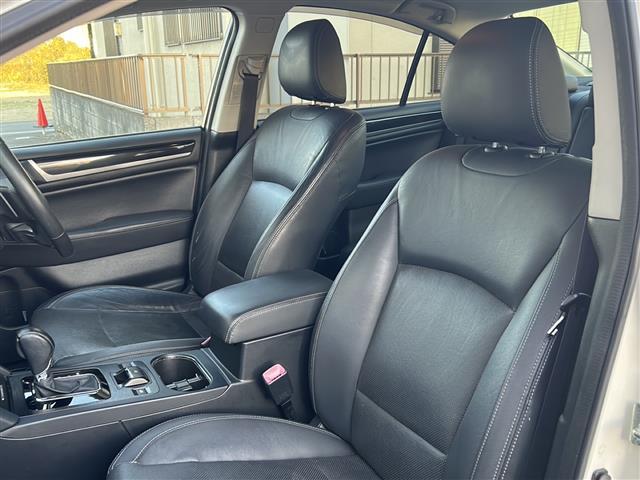 レガシィＢ４ リミテッド　純正ＳＤナビ（ＣＤ／ＤＶＤ／ＤＴＶ／Ｂｌｕｅｔｏｏｔｈ／ＵＳＢ）　純正Ｓｔｉエアロ　ＥｙｅＳｉｇｈｔＶｅｒ．３　全席シートヒーター　前方ドライブレコーダー　前席パワーシート　ＥＴＣ　社外ＲＭＰＡＷ（31枚目）