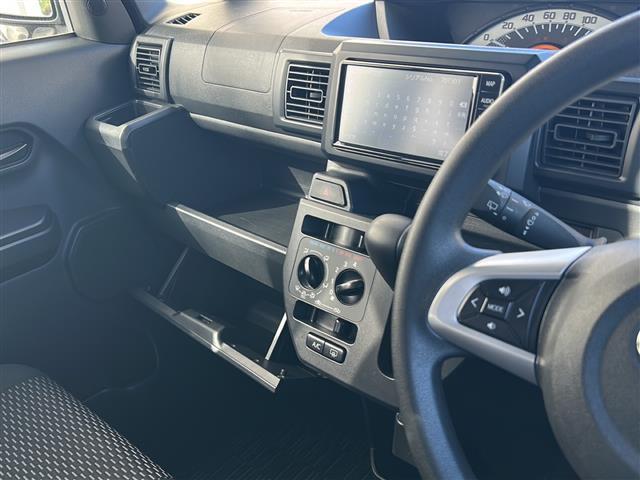 ピクシスメガ Ｄ　ＳＡＩＩＩ　☆純正ナビ　ＮＳＬＮ－Ｗ６８☆スマートアシストＩＩＩ☆ＥＴＣ☆バックカメラ☆両側イージークローザードア☆純正フロアマット☆リモコンキー☆アイドリングストップ☆車両・ナビ取扱説明書（8枚目）