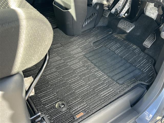 ピクシスメガ Ｄ　ＳＡＩＩＩ　☆純正ナビ　ＮＳＬＮ－Ｗ６８☆スマートアシストＩＩＩ☆ＥＴＣ☆バックカメラ☆両側イージークローザードア☆純正フロアマット☆リモコンキー☆アイドリングストップ☆車両・ナビ取扱説明書（21枚目）