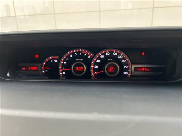 ヴォクシー ＺＳ　煌ＩＩ　純正メモリーナビ（ＣＤ／ＤＶＤ／ワンセグ／Ｂｌｕｅｔｏｏｔｈ）両側パワースライドドア　ＥＴＣ　パドルシフト　ステアリングスイッチ　純正フロアマット（2枚目）