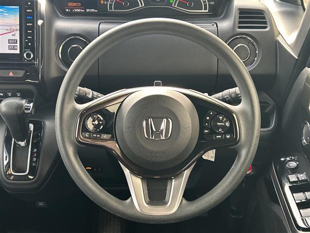 Ｎ－ＢＯＸカスタム Ｇ・ＥＸホンダセンシング　☆純正ナビ［ＶＸＵ－１８５ＮＢｉ］（フルセグＴＶ／Ｂｌｕｅｔｏｏｔｈ／ＣＤ／ＤＶＤ／ＡＭ／ＦＭ）☆バックカメラ☆ビルトインＥＴＣ☆片側パワースライドドア☆Ｈｏｎｄａ　ＳＥＮＳＩＮＧ（8枚目）