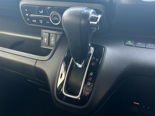 Ｎ－ＢＯＸカスタム Ｇ・ＥＸホンダセンシング　☆純正ナビ［ＶＸＵ－１８５ＮＢｉ］（フルセグＴＶ／Ｂｌｕｅｔｏｏｔｈ／ＣＤ／ＤＶＤ／ＡＭ／ＦＭ）☆バックカメラ☆ビルトインＥＴＣ☆片側パワースライドドア☆Ｈｏｎｄａ　ＳＥＮＳＩＮＧ（13枚目）