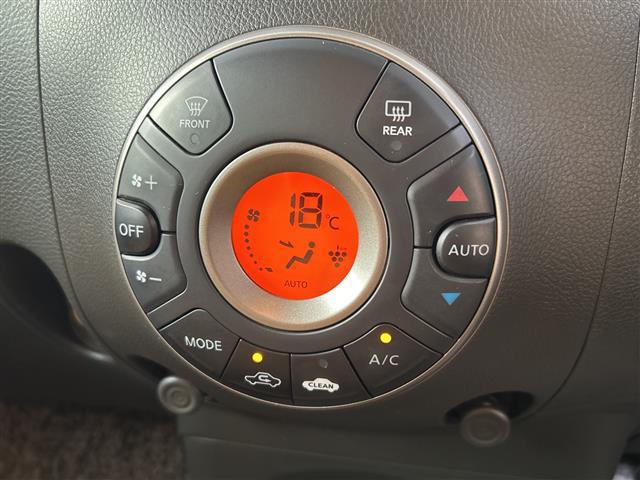 キューブ １５Ｘ　Ｖセレクション　純正ＳＤナビ（ＣＤ／ＤＴＶ／ＵＳＢ）バックカメラ　アイドリングストップ　ＥＴＣ　スマートキー　ライトレベライザー（10枚目）