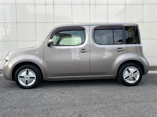 キューブ １５Ｘ　Ｖセレクション　純正ＳＤナビ（ＣＤ／ＤＴＶ／ＵＳＢ）バックカメラ　アイドリングストップ　ＥＴＣ　スマートキー　ライトレベライザー（28枚目）