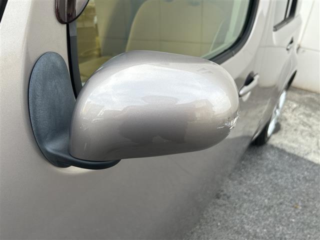 キューブ １５Ｘ　Ｖセレクション　純正ＳＤナビ（ＣＤ／ＤＴＶ／ＵＳＢ）バックカメラ　アイドリングストップ　ＥＴＣ　スマートキー　ライトレベライザー（35枚目）