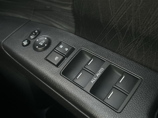 オデッセイ アブソルート・EX 純正ナビ(CD/DVD/DTV/Bluetooth/USB)フリップダウンモニター バックカメラ 前方ドライブレコーダー 両側パワースライドドア ETC D席パワーシート オットマン(34枚目)