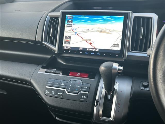 ステップワゴンスパーダ Ｚ　純正９インチナビ（フルセグＴＶ／ＣＤ／ＤＶＤ／Ｂｌｕｅｔｏｏｔｈ／ＡＭ／ＦＭ）／純正フリップダウンモニター／バックカメラ／両側パワースライドドア／ＥＴＣ／クルーズコントロール／パドルシフト／スペアキー（6枚目）