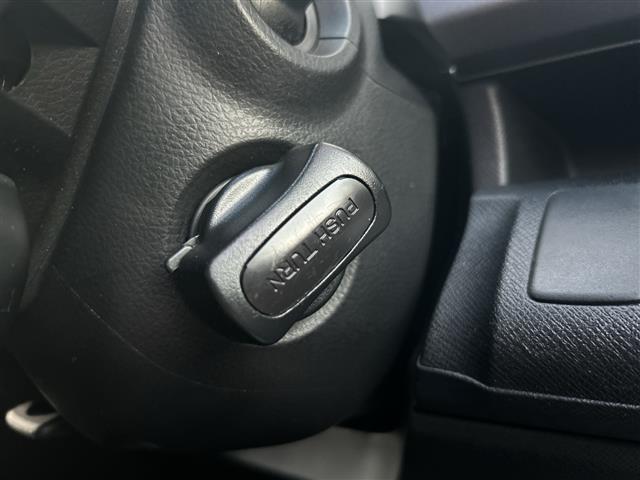 ステップワゴンスパーダ Ｚ　純正９インチナビ（フルセグＴＶ／ＣＤ／ＤＶＤ／Ｂｌｕｅｔｏｏｔｈ／ＡＭ／ＦＭ）／純正フリップダウンモニター／バックカメラ／両側パワースライドドア／ＥＴＣ／クルーズコントロール／パドルシフト／スペアキー（8枚目）