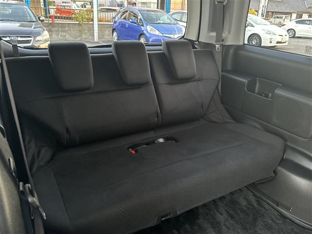 ステップワゴンスパーダ Ｚ　純正９インチナビ（フルセグＴＶ／ＣＤ／ＤＶＤ／Ｂｌｕｅｔｏｏｔｈ／ＡＭ／ＦＭ）／純正フリップダウンモニター／バックカメラ／両側パワースライドドア／ＥＴＣ／クルーズコントロール／パドルシフト／スペアキー（32枚目）