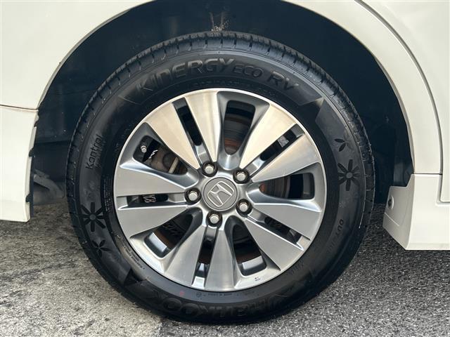 ステップワゴンスパーダ Ｚ　純正９インチナビ（フルセグＴＶ／ＣＤ／ＤＶＤ／Ｂｌｕｅｔｏｏｔｈ／ＡＭ／ＦＭ）／純正フリップダウンモニター／バックカメラ／両側パワースライドドア／ＥＴＣ／クルーズコントロール／パドルシフト／スペアキー（41枚目）