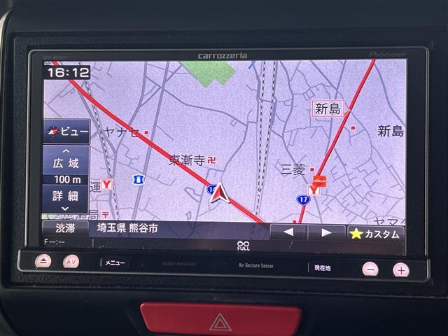 N-BOXカスタム G・ターボパッケージ 社外ナビ/ETC/バックカメラ/クルーズコントロール/両側パワースライドドア/パドルシフト/ステアリングスイッチ/純正アルミホイール/オートライト/フロアマット/ドアバイザー/スマートキー(2枚目)