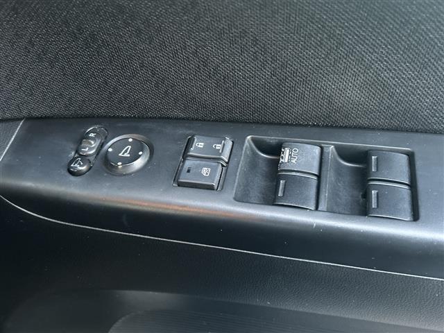 N-BOXカスタム G・ターボパッケージ 社外ナビ/ETC/バックカメラ/クルーズコントロール/両側パワースライドドア/パドルシフト/ステアリングスイッチ/純正アルミホイール/オートライト/フロアマット/ドアバイザー/スマートキー(25枚目)