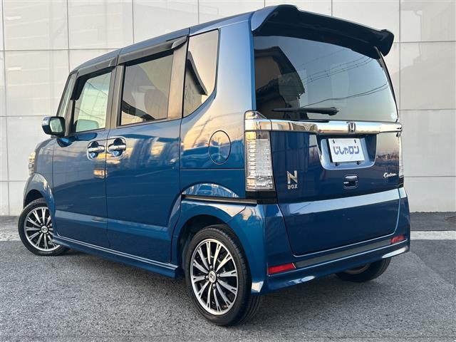 N-BOXカスタム G・ターボパッケージ 社外ナビ/ETC/バックカメラ/クルーズコントロール/両側パワースライドドア/パドルシフト/ステアリングスイッチ/純正アルミホイール/オートライト/フロアマット/ドアバイザー/スマートキー(43枚目)