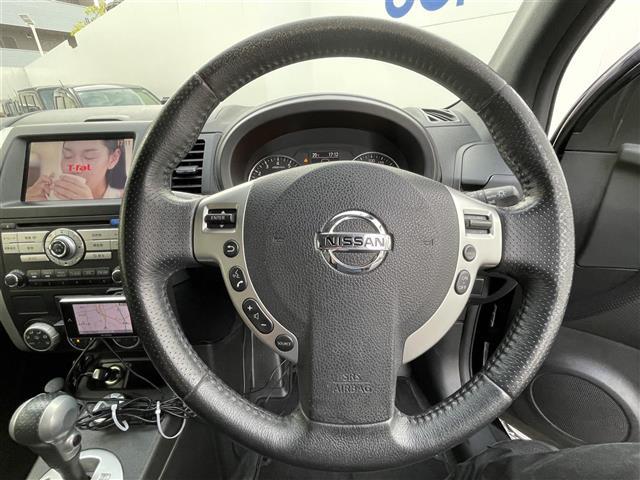 エクストレイル ２０Ｘｔｔ　ブラック　エクストリーマーＸ　◇ハイパールーフレール◇カーウイングスＨＤＤナビ◇フルセグＴＶ◇サイド＆バックモニター◇ＧＰＳレーダー◇黒革シート◇シートヒーター◇ＨＩＤヘッドライト◇フォグランプ（2枚目）