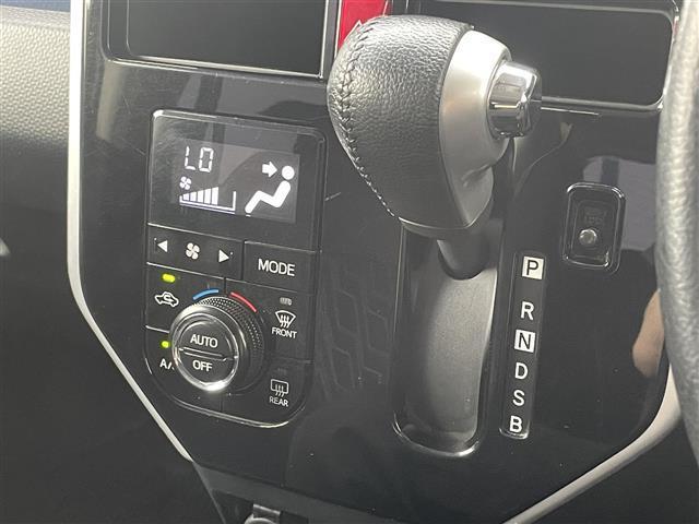ルーミー カスタムＧ　◇純正ナビ◇フルセグＴＶ◇バックカメラ◇ビルドインＥＴＣ◇両側パワースライドドア◇クルーズコントロール◇Ｂｌｕｅｔｏｏｔｈ接続◇アイドリングストップ◇純正アルミホイール（7枚目）