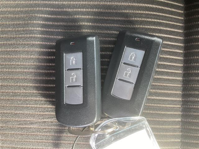 デイズ ハイウェイスター　Ｇターボ　◇純正ＳＤナビ◇フルセグＴＶ◇全周囲カメラ◇アイドリングストップ◇プッシュスタート◇ＥＴＣ◇スマートキー／スペアキー１本◇フロントドライブレコーダー◇純正フロアマット◇純正１５インチＡＷ◇ベンチシート（9枚目）