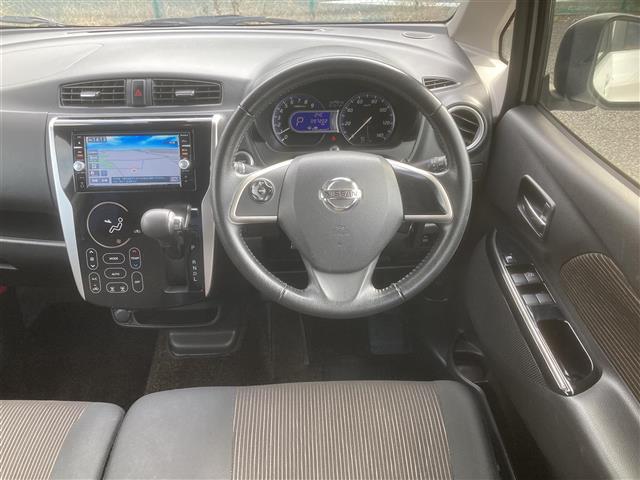 デイズ ハイウェイスター　Ｇターボ　◇純正ＳＤナビ◇フルセグＴＶ◇全周囲カメラ◇アイドリングストップ◇プッシュスタート◇ＥＴＣ◇スマートキー／スペアキー１本◇フロントドライブレコーダー◇純正フロアマット◇純正１５インチＡＷ◇ベンチシート（14枚目）