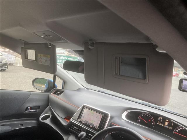 シエンタ G ◇社外メモリナビ◇社外ワンセグTV◇バックカメラ◇アイドリングストップ◇プッシュスタート◇両側パワースライドドア◇前後ドライブレコーダー◇純正フロアマット◇衝突被害軽減システム◇純正LEDヘッドライト(9枚目)