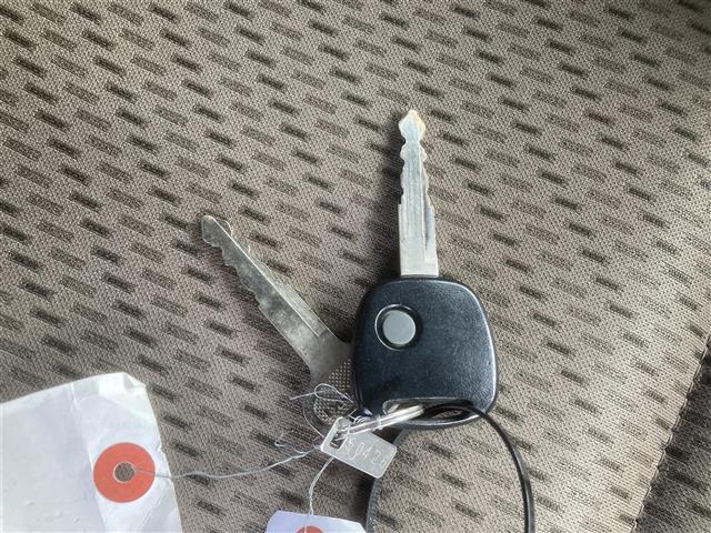 リモコンキー、スイッチで鍵の開け閉めが可能です。