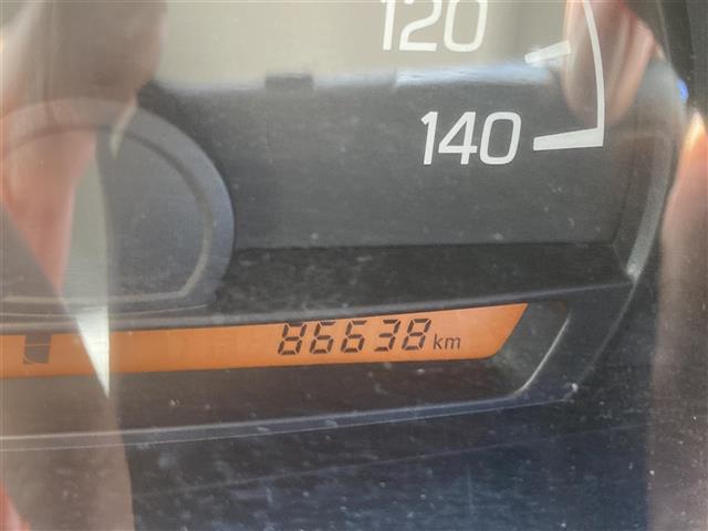 【メーター】メーターまわりも鮮やかに照らし出され、デザイン、安全性ともにバッチリですね♪