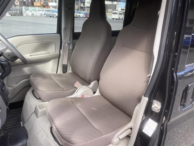 【助手席】運転席と同じく座り心地のいいシートです！！使用感も少なく綺麗な状態です！！