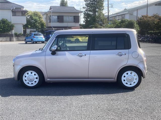 アルトラパンショコラ Ｘ　◇ＣＤ再生機能付◇ＡＭ／ＦＭ◇ＡＵＸ◇ＥＴＣ◇オートライト◇純正ＨＩＤヘッドライト◇革巻ステアリング◇革巻シフトノブ◇スマートキー◇デジタルインナーミラー◇前方ドライブレコーダー◇ドアバイザー（31枚目）