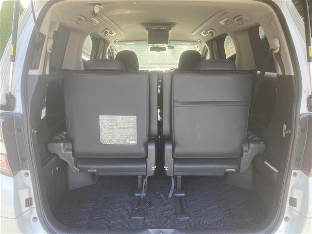 ヴェルファイア 2.4Z ゴールデンアイズ ◇アルパイン9インチSDナビ◇バックカメラ◇社外フリップダウンモニター◇オットマン◇キャプテンシート◇クルーズコントロール追従機能無◇両側パワースライドドア◇クリアランスソナー◇パワーバックドア(25枚目)